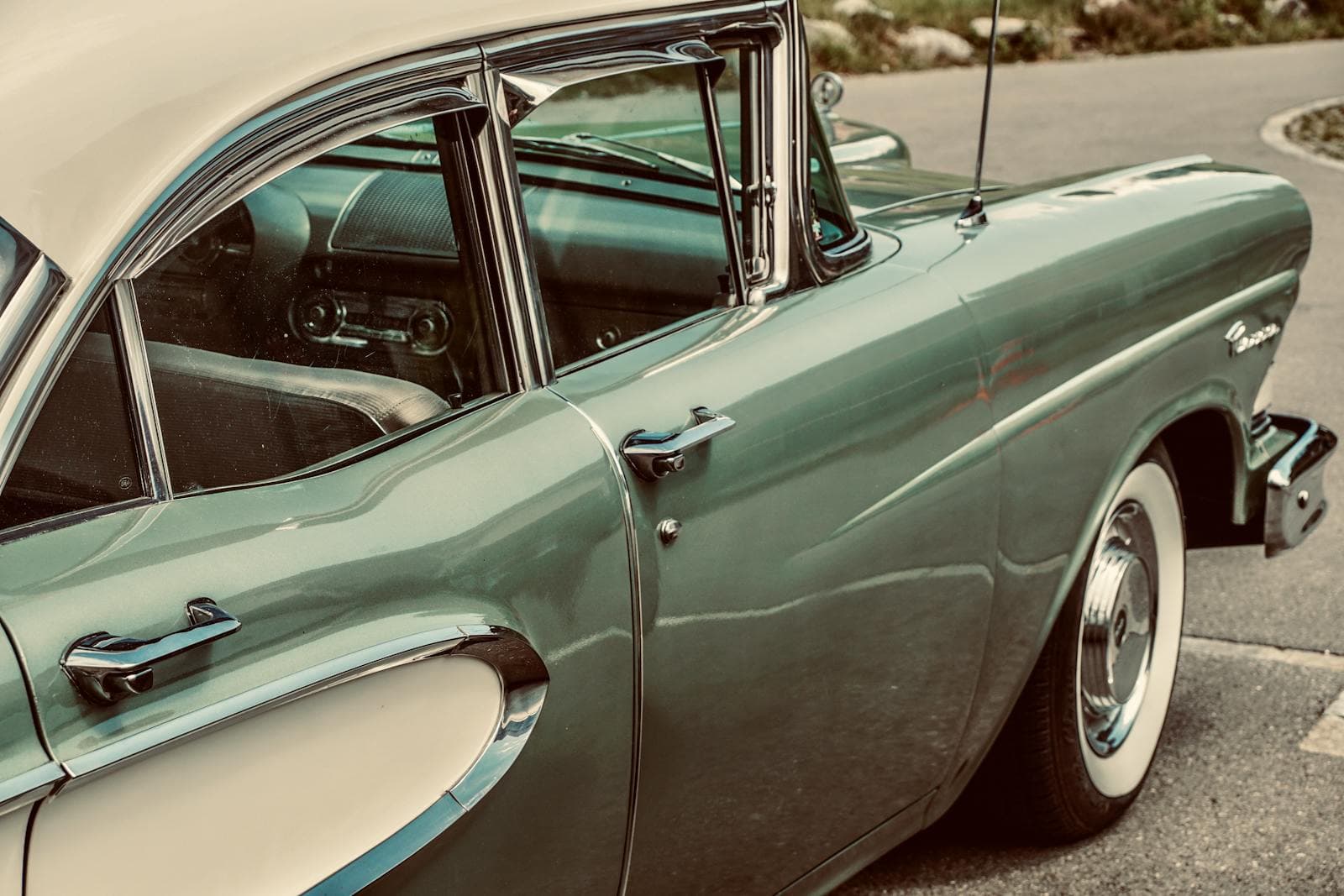 Voitures de collection — Youngtimers, classiques, prestigieuses