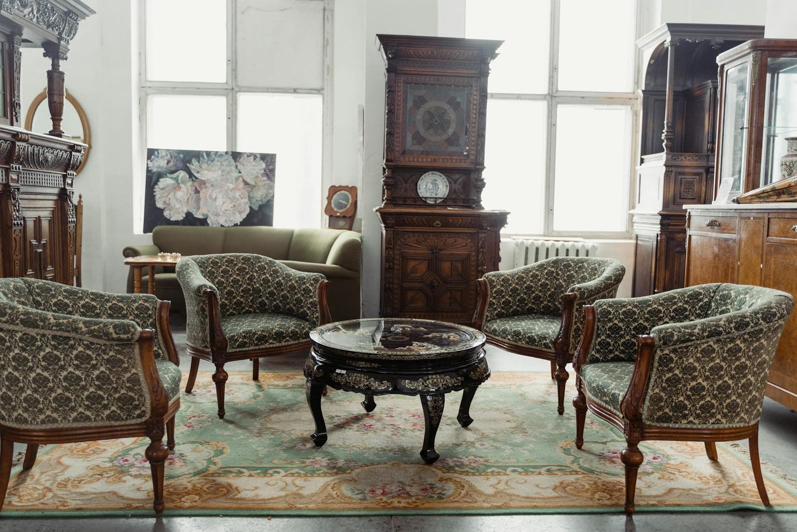 Mobilier ancien — antiquaire au Luxembourg